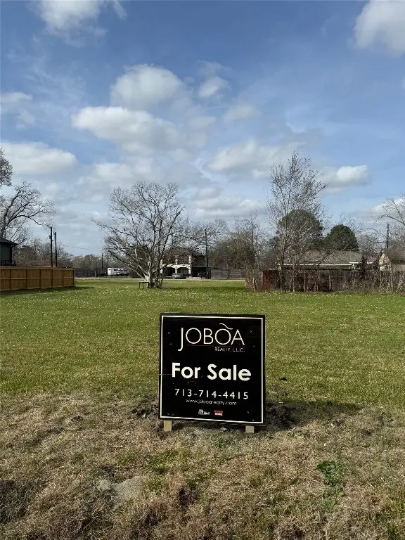 4913 Paula Street S, Houston, TX 77033 - #1