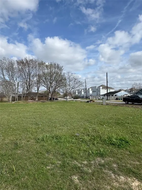 4913 Paula Street S, Houston, TX 77033 - #3