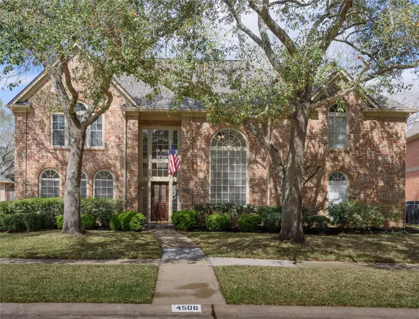 4506 Heatherwilde Street, Sugar Land, TX 77479