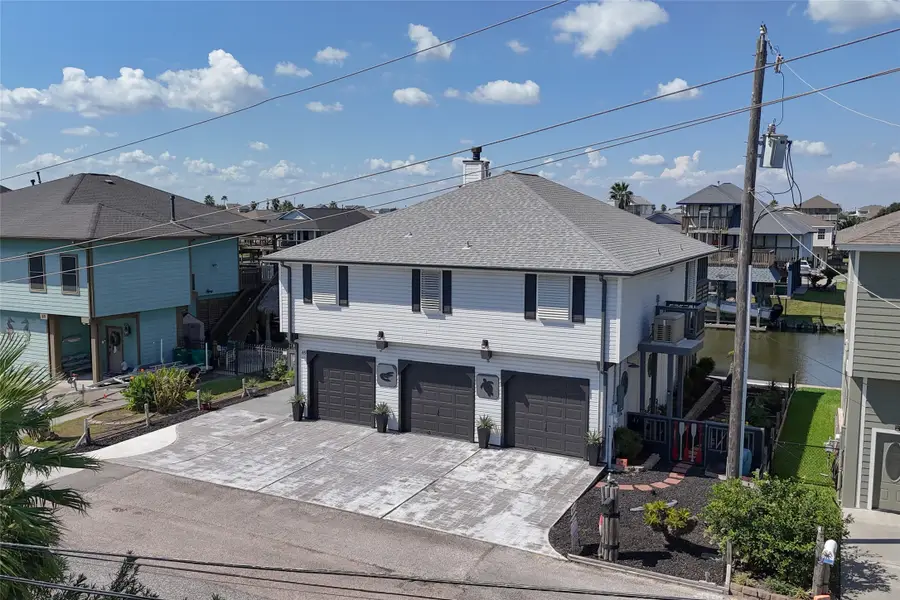 49 N Omega Street, La Marque, TX 77568 - #2