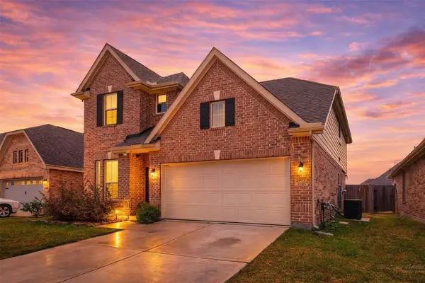 2903 Painted Sunrise Trail, Houston, TX 77045