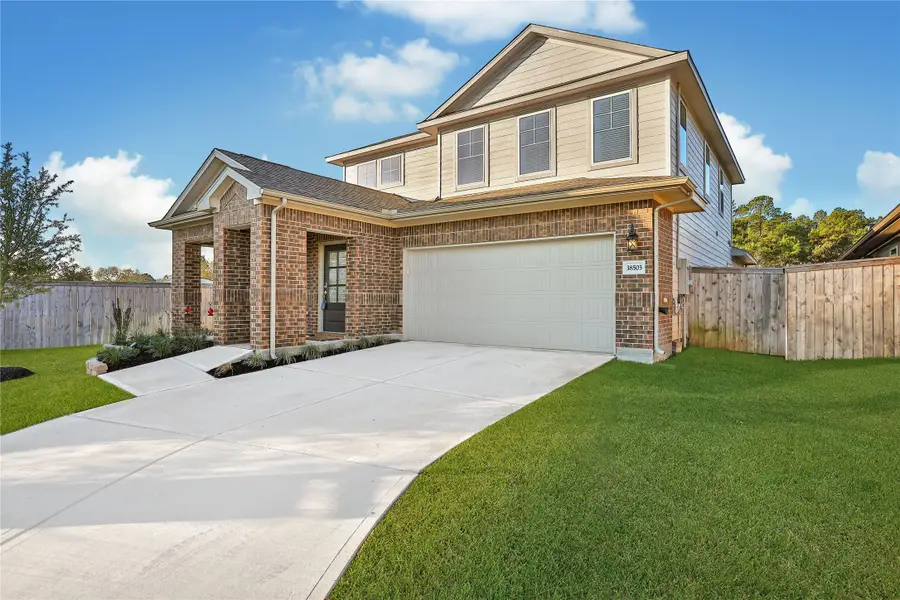 38503 Winding Meadows Drive, Magnolia, TX 77354 - Image #2
