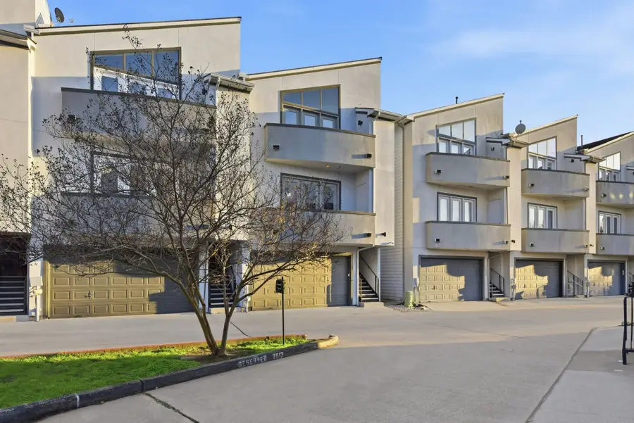 2026 Tuam Street, Houston, TX 77004 - #2