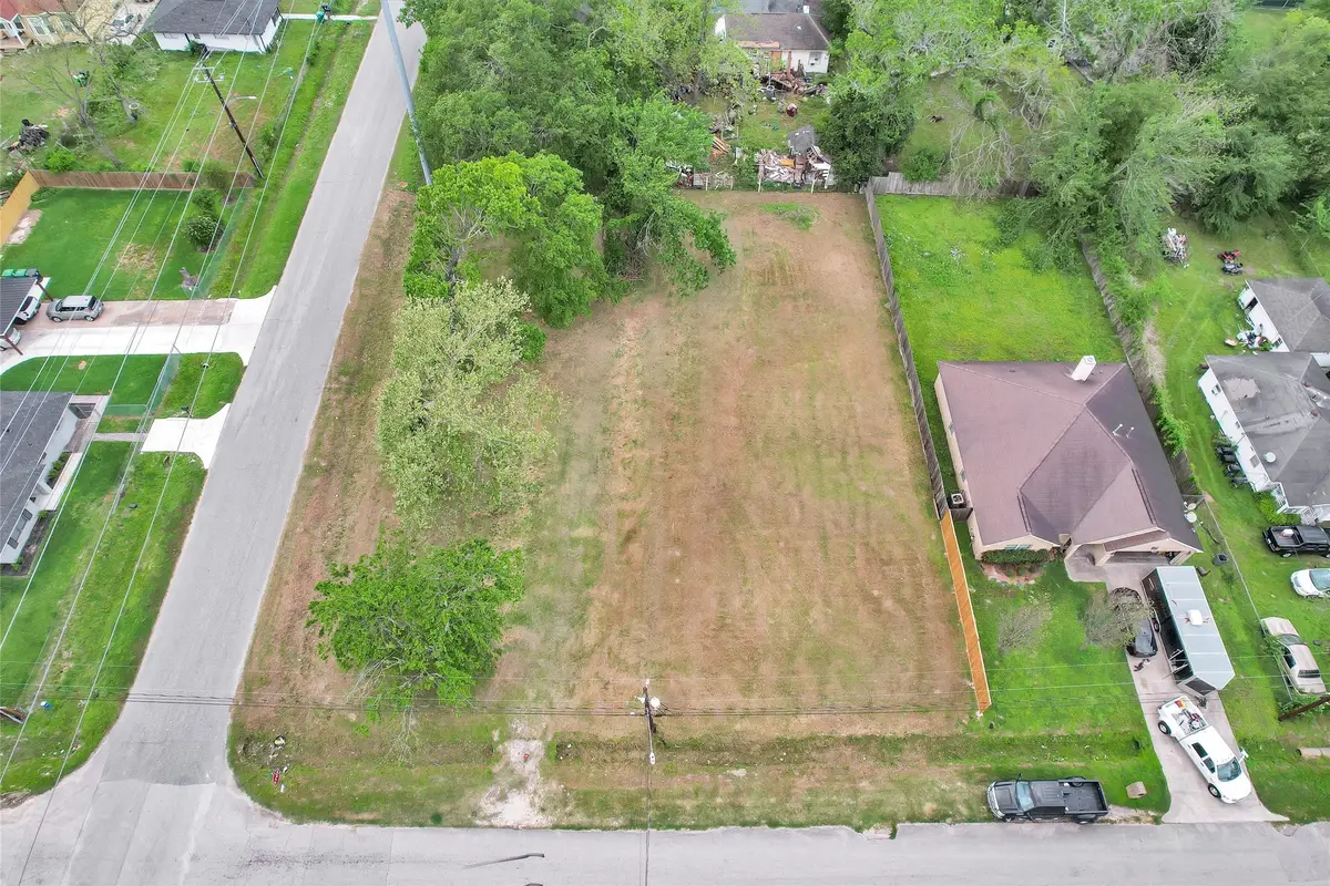 9205 & 9207 Spaulding Street, Houston, TX 77016 - #1