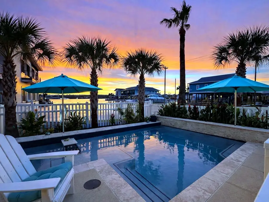 1507 Tiki Drive, Tiki Island, TX 77554 - #3