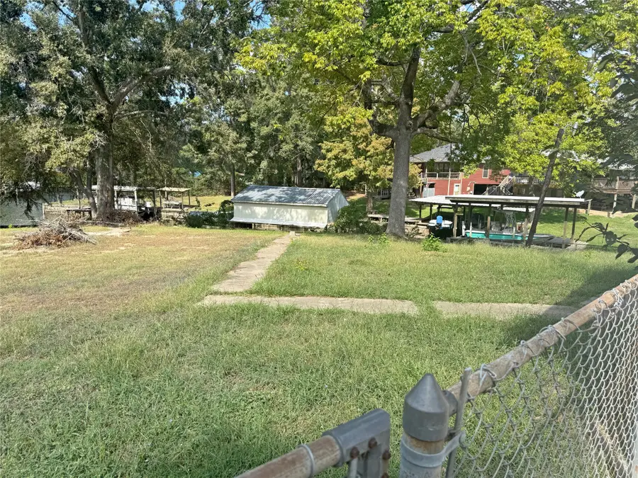 205 Lakeshore Drive, Onalaska, TX 77360 - #3