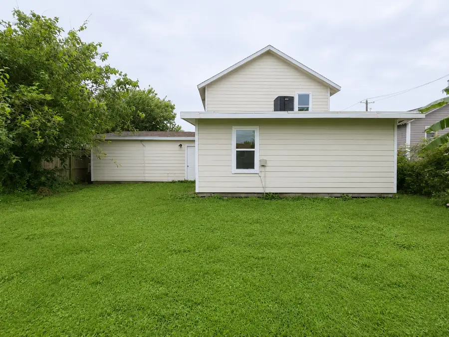 2308 Hollywood Avenue, Galveston, TX 77551 - #2