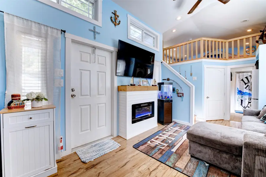 664 Jensen Drive, Cleveland, TX 77327 - Image #3