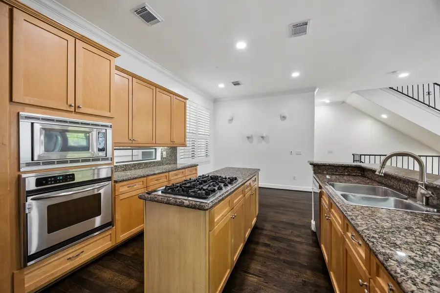 5506 Blossom Street, Houston, TX 77007 - #3