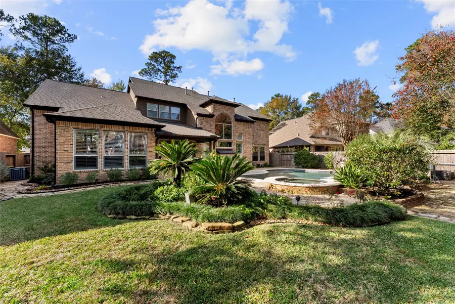 79 S Bantam Woods Circle, The Woodlands, TX 77382 - Image #2
