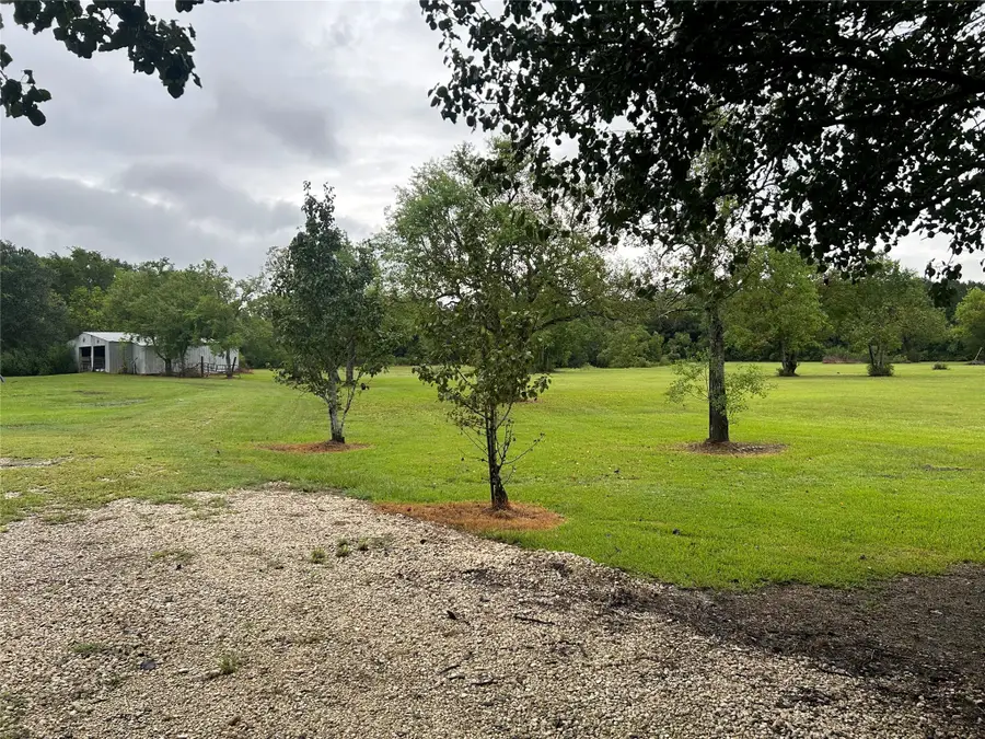 13935 Santa Fe Trail, Hamshire, TX 77622 - Image #2