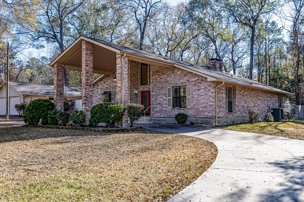 103 Whippoorwill Drive, Livingston, TX 77351 - Image #1