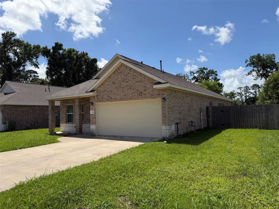 304 Carlos Leal Drive, Dayton, TX 77535 - #2