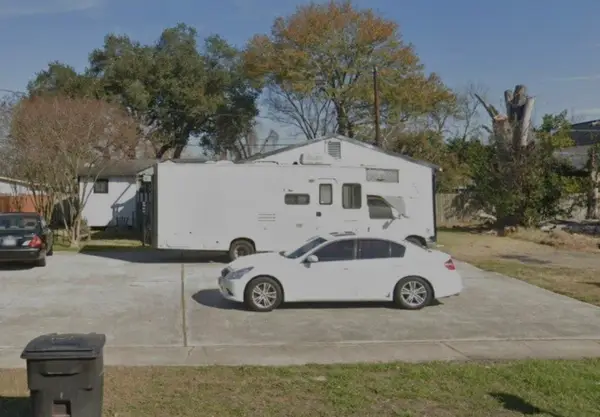 1028 N Victory Rd Drive, Houston, TX 77088