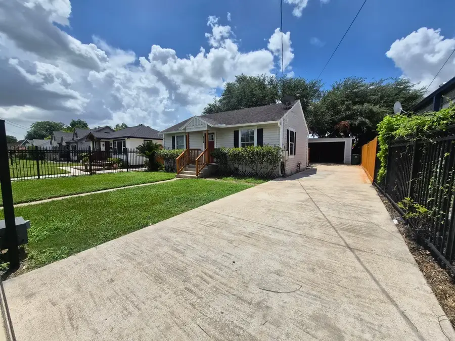 806 Gale Street, Houston, TX 77009 - #3