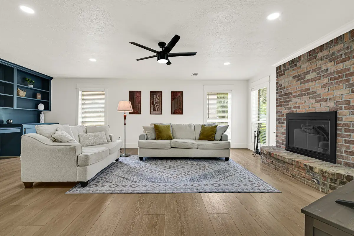 723 Loire Ln, Houston, TX 77090 - #1