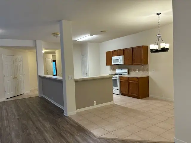 19118 Avalon Springs Drive, Tomball, TX 77375 - Image #3