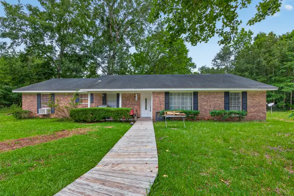 89 County Road 3375, Cleveland, TX 77327