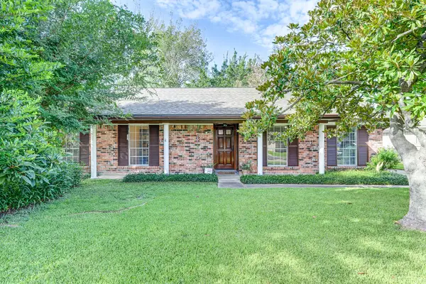 12211 Plumpoint Drive, Houston, TX 77099