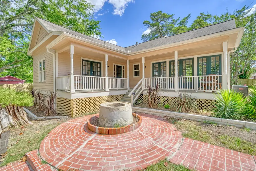 806 E Main Street, Bellville, TX 77418 - Image #2