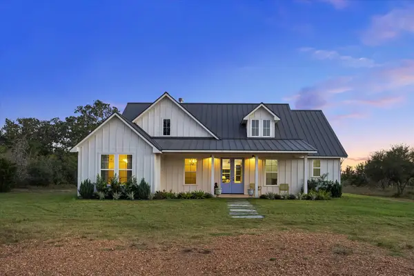3214 Schoenst Road, Carmine, TX 78932