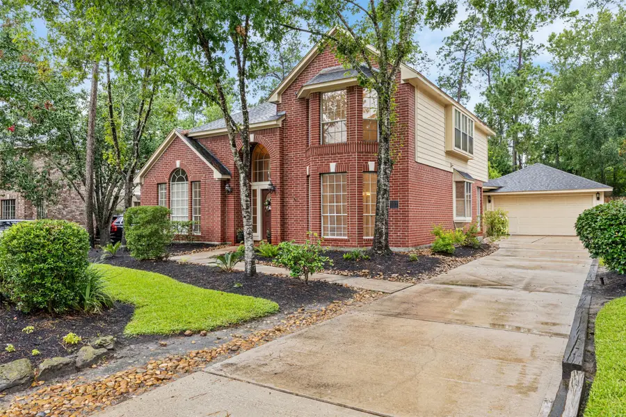 107 N N Sunny Slope Circle, The Woodlands, TX 77381 - Image #2