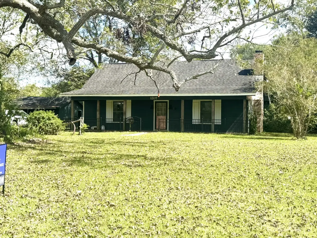 1207 Half Moon Drive, Wharton, TX 77488 - #1