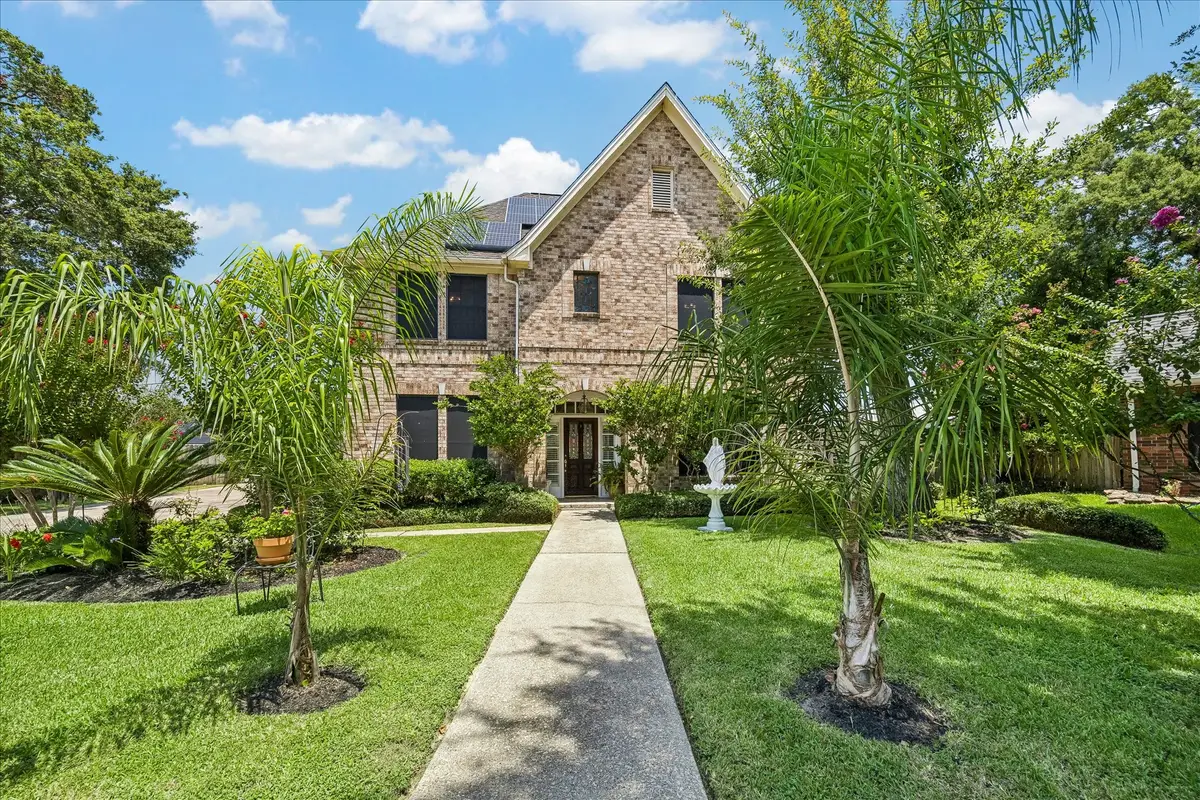 226 Rollingwood Circle, Baytown, TX 77520 - #1