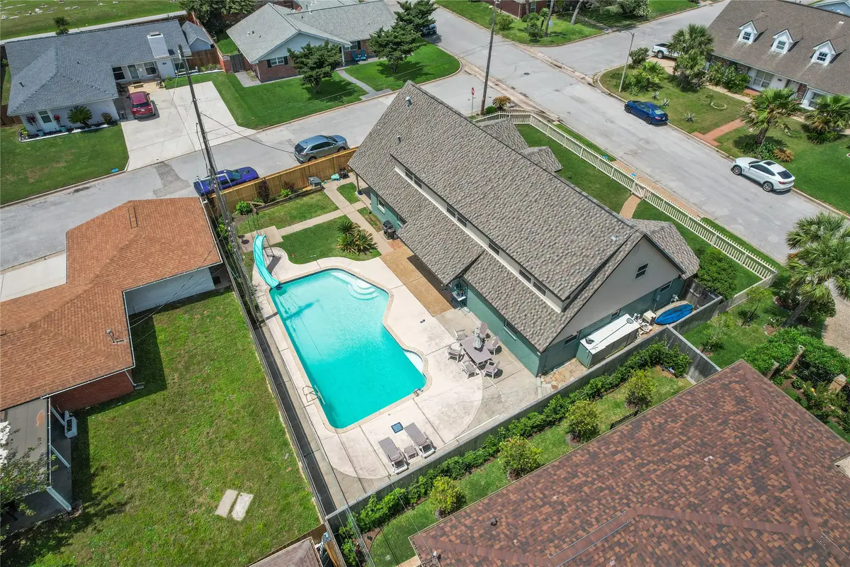 5525 Ibis Drive, Galveston, TX 77551 - Image #1