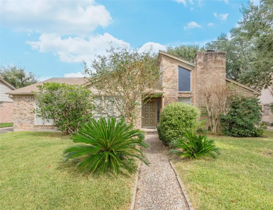 14915 Sun Harbor Drive, Houston, TX 77062 - Image #2