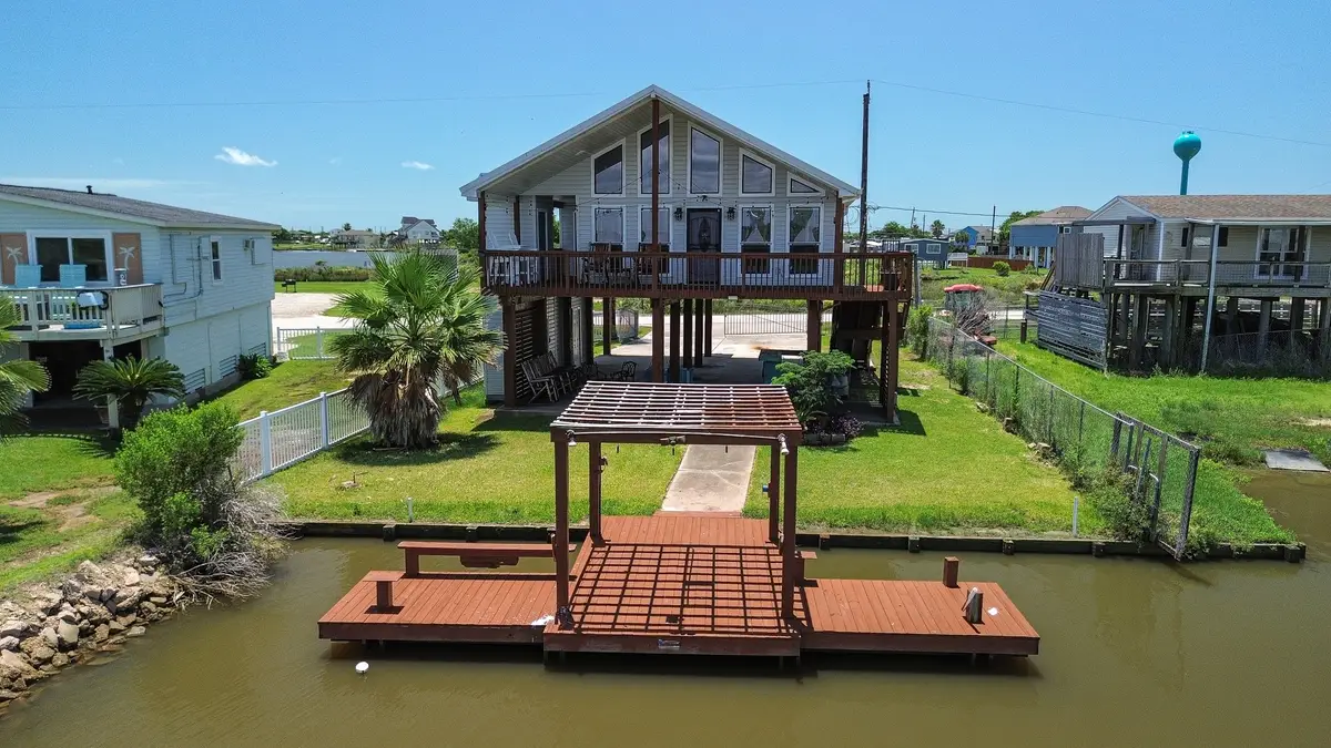 4702 Bayou Lane, Hitchcock, TX 77563 - #1