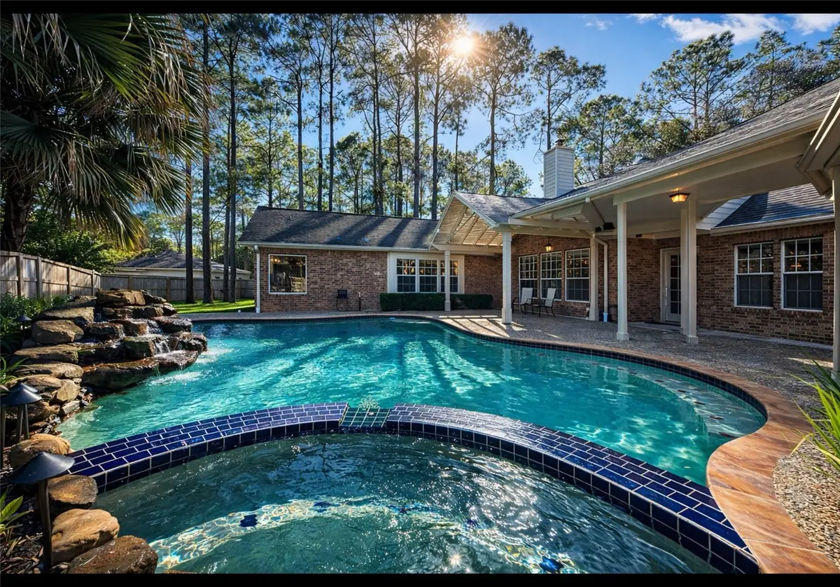 3811 W Pine Brook Way, Houston, TX 77059 - #1