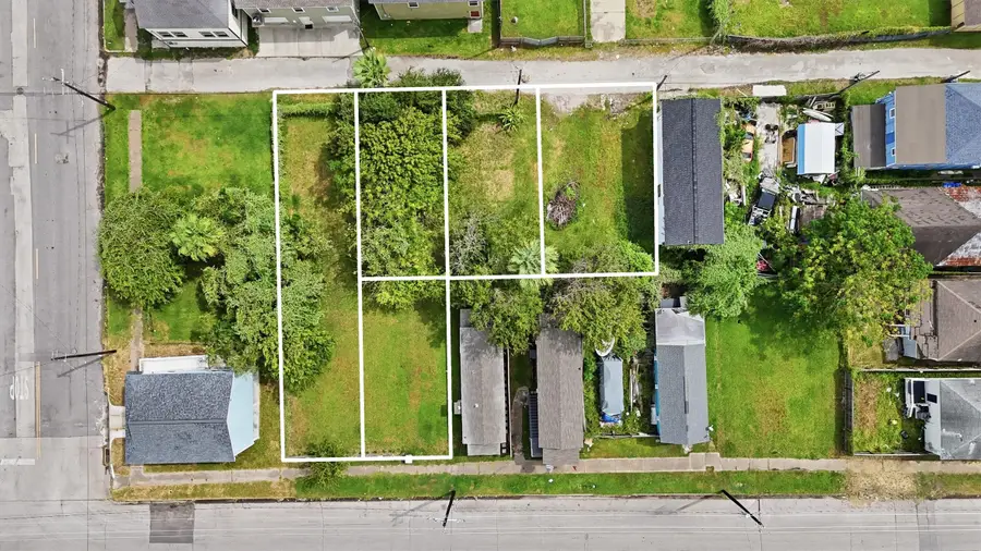 3905-3913 Winnie Street, Galveston, TX 77550 - #3