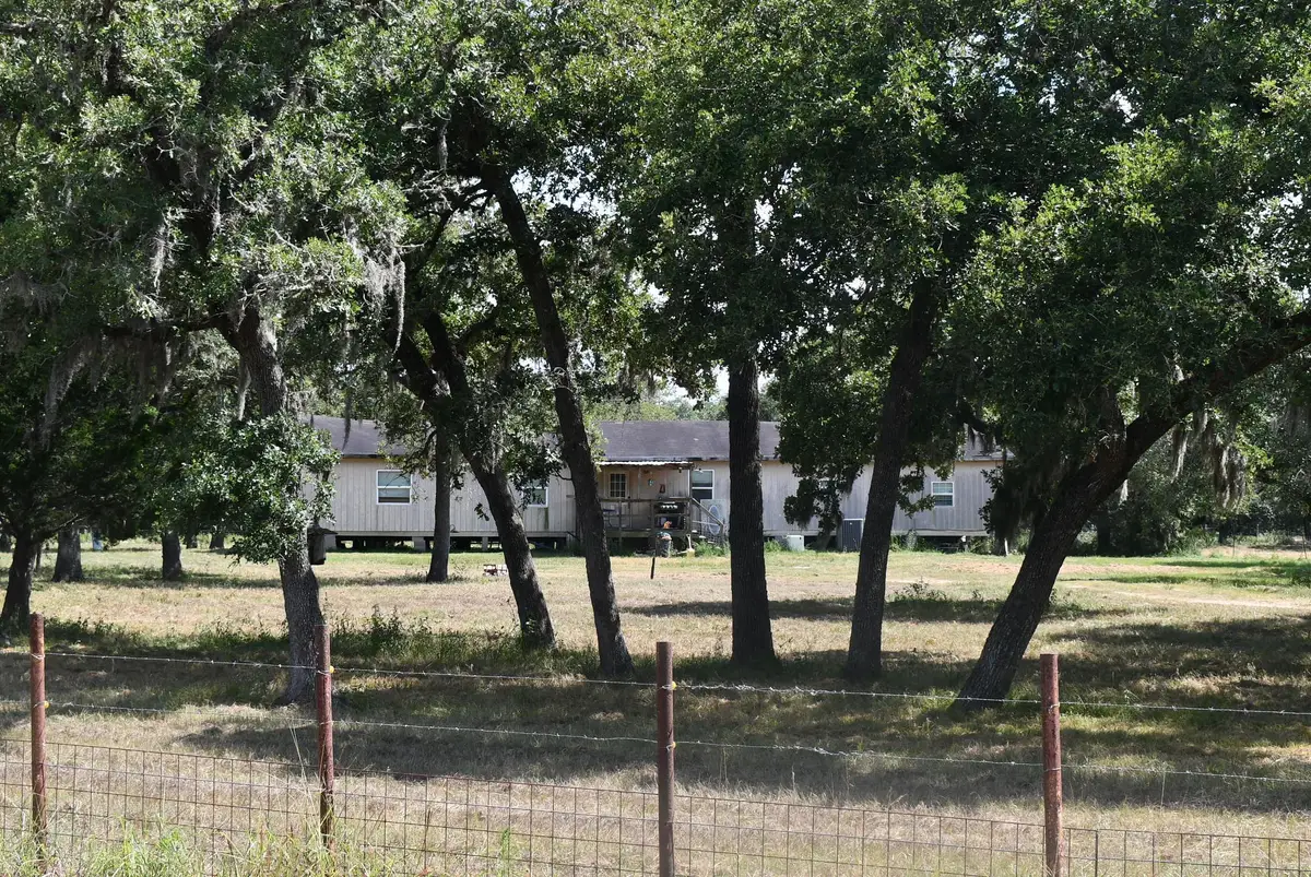 14600 Fm 530, Hallettsville, TX 77964 - #1