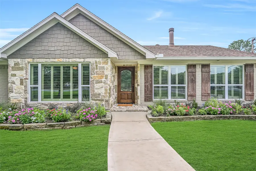 705 W Edgewood Drive, Friendswood, TX 77546 - #2