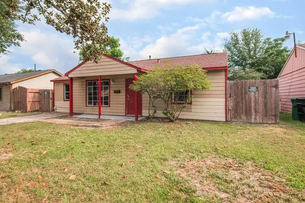 3322 Mccrarey Drive, Houston, TX 77088