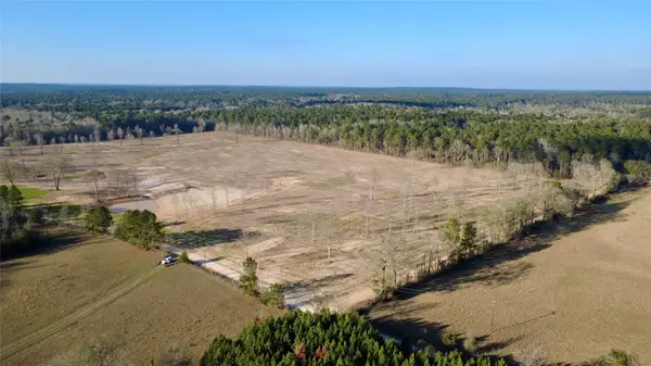 693 County Road 4700, Kennard, TX 75847