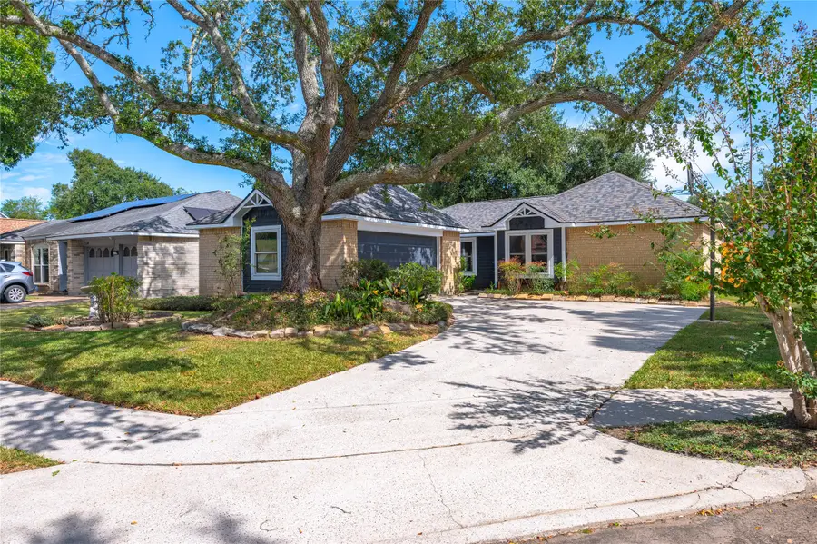 312 Thistlewood Court, League City, TX 77573 - #2