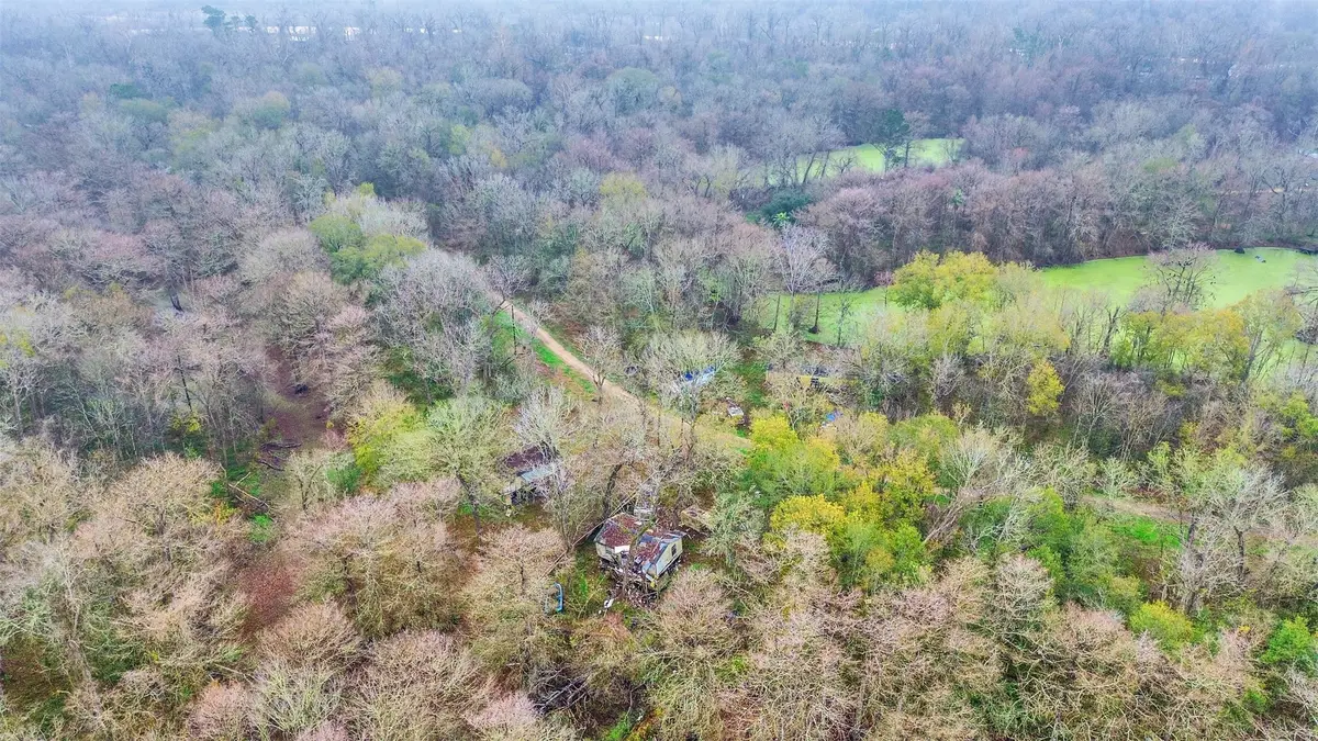 219 River Road, Dayton, TX 77535 - #1