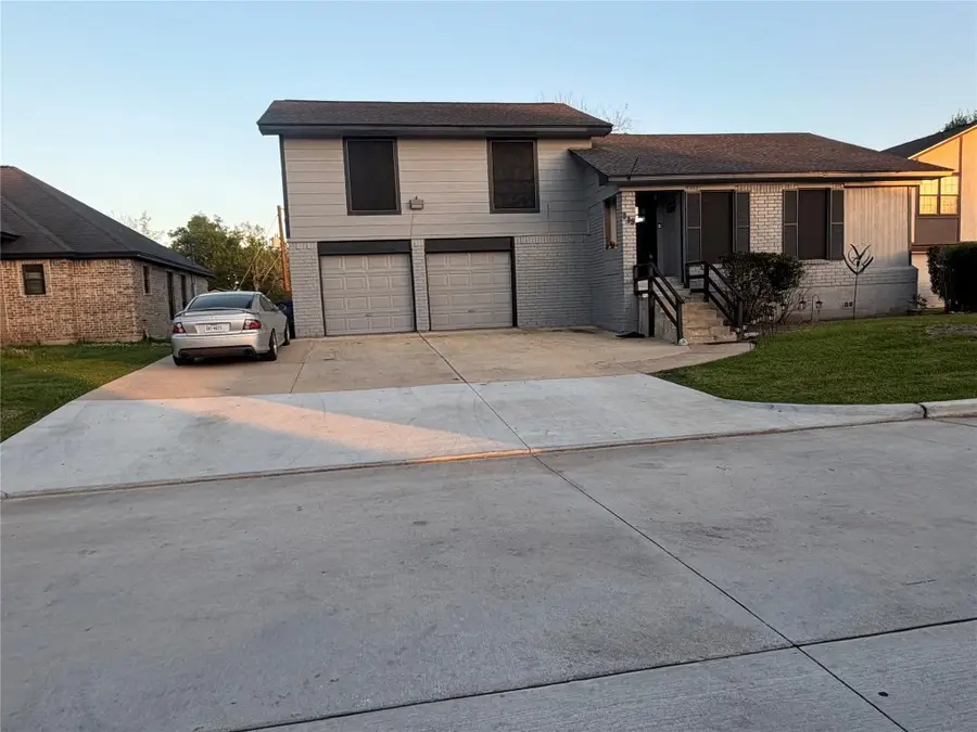 215 Briarcreek Street, Richwood, TX 77531 - #3