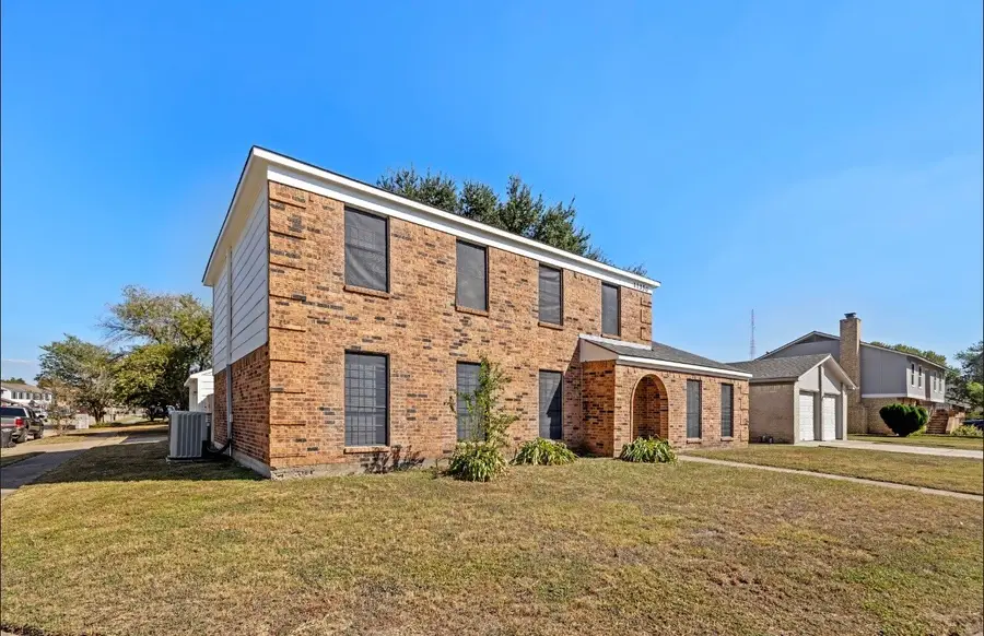 11350 Raven View Dr, Houston, TX 77067 - Image #2
