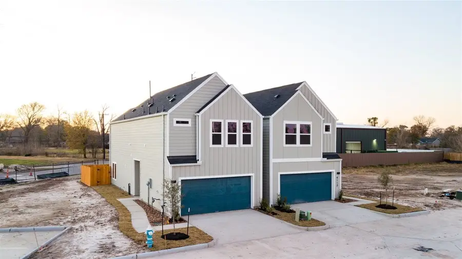 9111 Highland Northern Way, Houston, TX 77088 - Image #2