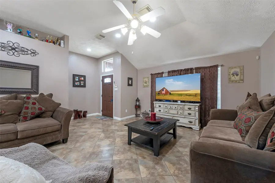 3519 Red Cedar Bend, Baytown, TX 77521 - #2