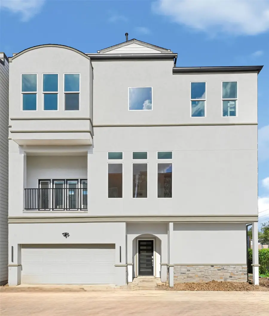 5619 Val Verde Street #B, Houston, TX 77057 - Image #2