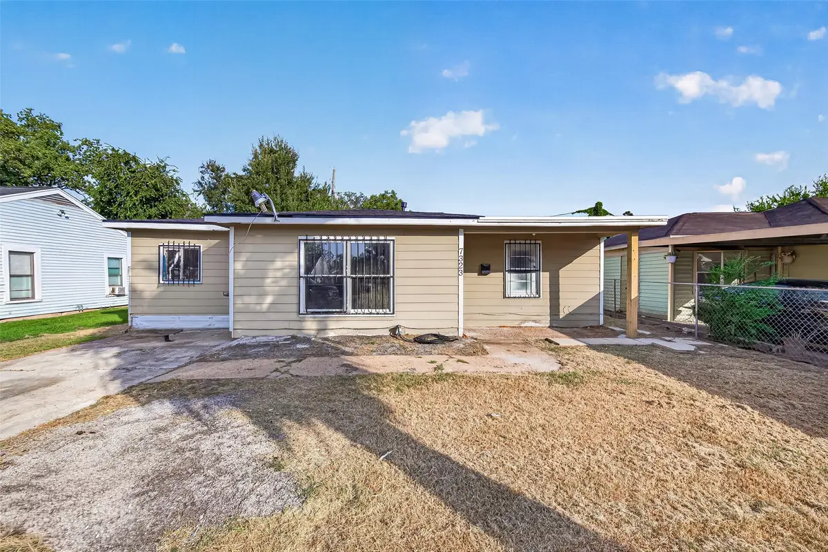 7323 Hurtgen Forest Road, Houston, TX 77033 - #1