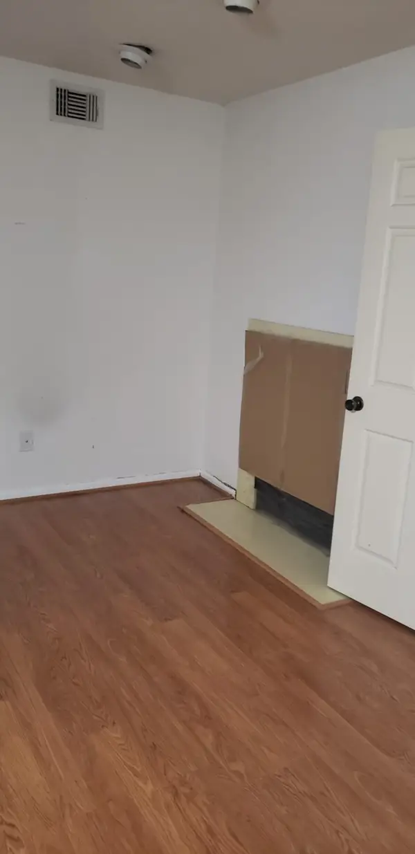 2425 Holly Hall Street #F80, Houston, TX 77054