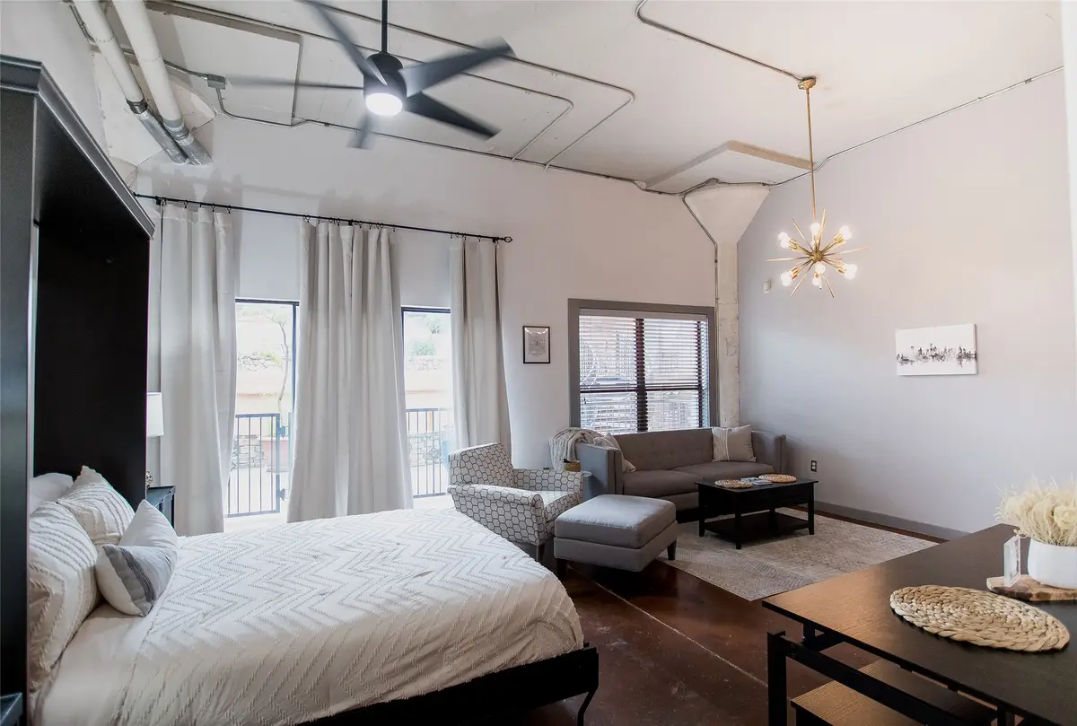 2205 Mckinney Street #309, Houston, TX 77003 - Image #1