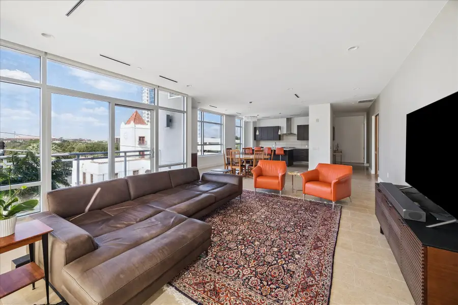 3331 D'amico Street #404, Houston, TX 77019 - Image #2