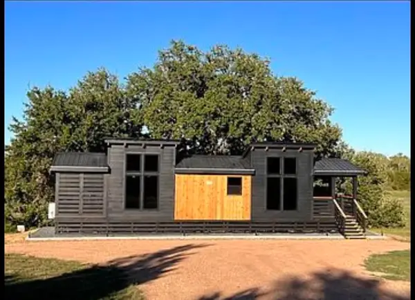 2806 Brushy Road, Fayetteville, TX 78940