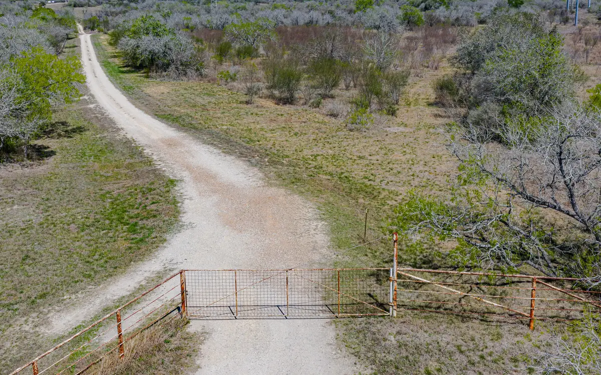 5923 Fm 1726, Goliad, TX 77963 - #1